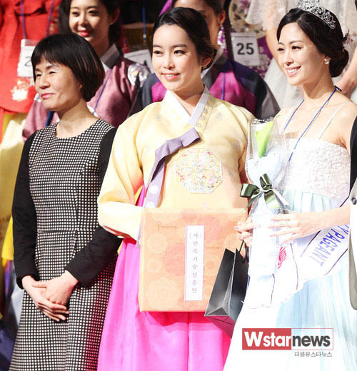 [포토] ‘코리아한복미인선발대전 2015’ 한생화장품 심사위원과 진 이라윤