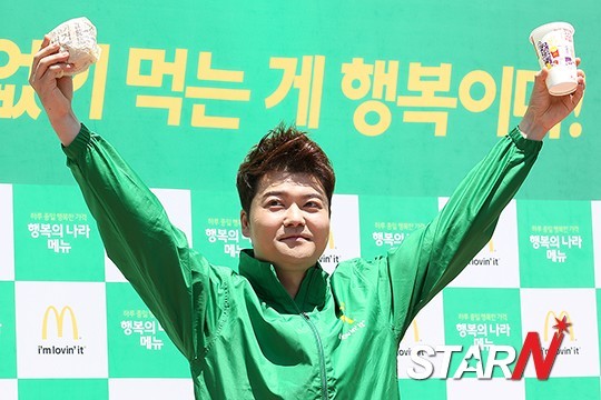 [포토] 전현무 출산드라의 재림?…먹는 게 행복이다!