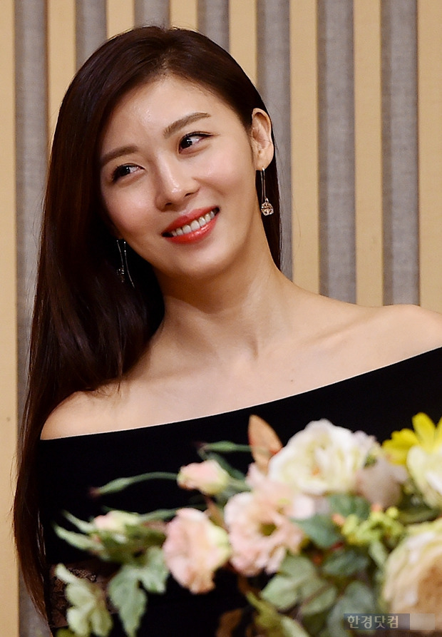 [오늘봤다] 하지원, 나이 잊은 동안 미모  '감탄이 절로'