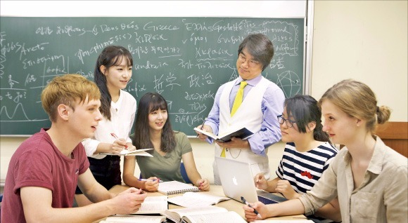 [2015 KS-SQI (한국서비스품질지수)] 모범생 넘어 모험생 키우는 글로벌 대학