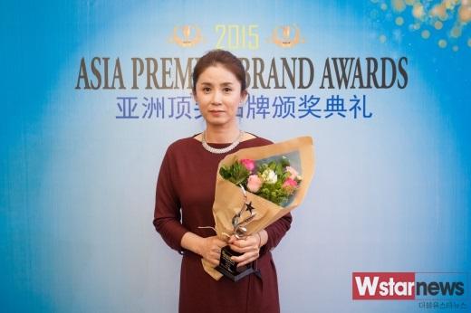 [포토] 두리화장품 댕기머리, ‘2015 상하이 아시아 브랜드 어워즈’ 글로벌 코스메틱 브랜드 부문 수상 쾌거