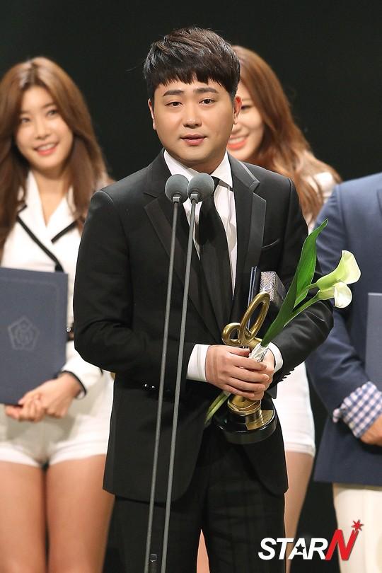 [포토] 박현빈 곤드레만드레 10년, 큰상 받았다