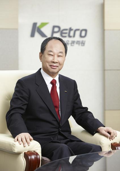 내부 그릇 키워 석유부문 전문원으로 거듭 날것