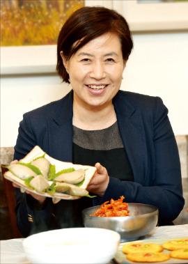북한에선 설에 떡국 아닌 만둣국·국수·순대를 먹죠