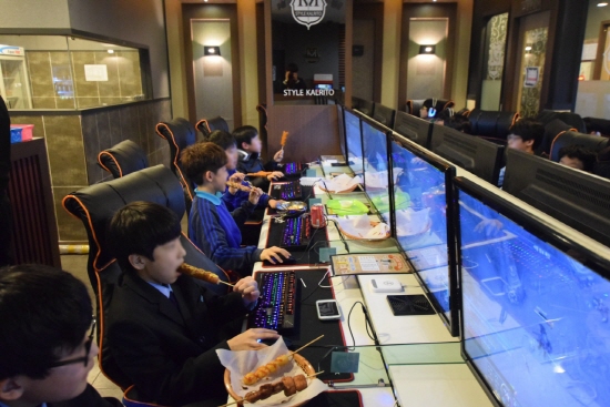PC방 먹거리 문화가 바뀐다…아이센스 PC방 샵인샵 시스템 선봬