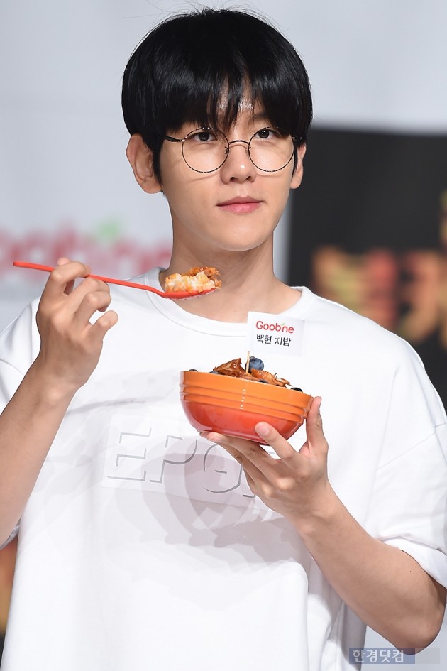 [HEI포토] 엑소 백현, 같이 치밥 먹고싶은 남자~