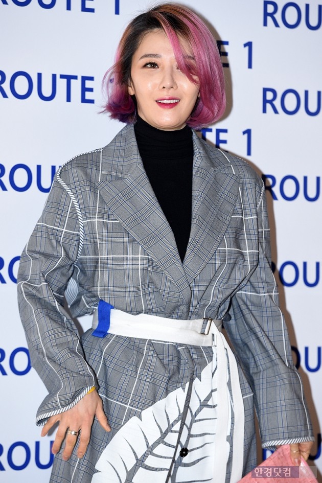 [HEI포토] 길건, 보라빛 헤어도 완벽 소화하며