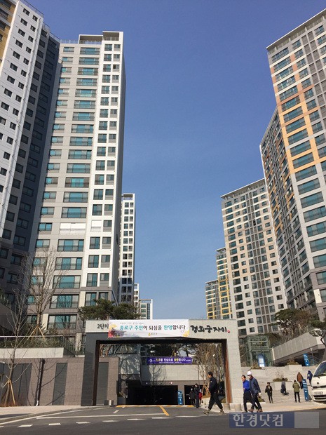 [현장 르포] 3.3㎡ 3000만원 경희궁자이, 비싸지만 품격 있네