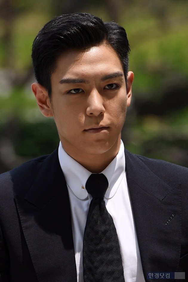 [PHOTOPIC] 탑, 맞춤슈트+포마드헤어+메이크업, 런웨이 뺨치는 법원 출석길