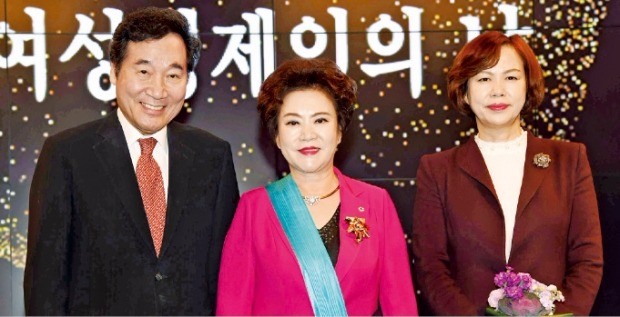25개국에 김치 수출한 김순자 한성식품 대표 금탑산업훈장
