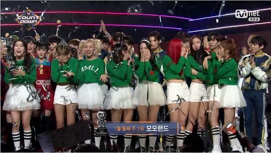 ‘엠카운트다운’ 모모랜드, ‘뿜뿜’으로 데뷔 후 첫 1위