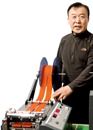 주문 많아 설에도 문래동 공장 돌려요