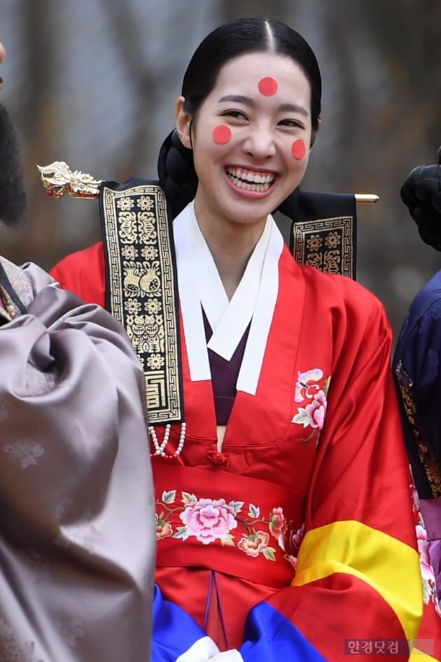 [포토] 진세연, 연지곤지 찍고 활짝 미소