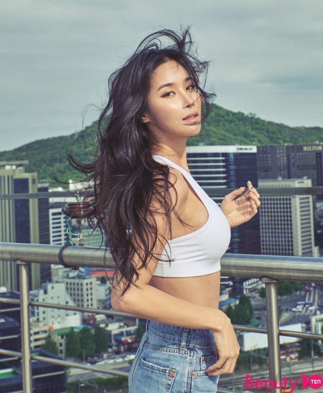 ‘뷰티텐’ 여름 화보를 장식한 다섯 명의 모델...“완벽 몸매로 시선 집중”