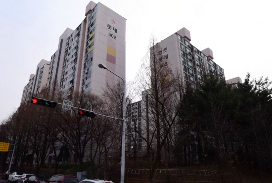[얼마집] 공세권·학세권 평촌 향촌롯데 전용59㎡ 5억원 근접
