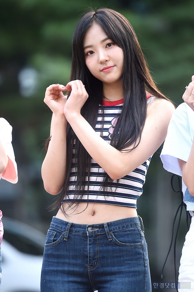 [포토] 엘리스 혜성, 깜찍한 미모 뽐내며 하트~
