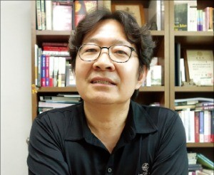 이구용 KL매니지먼트 대표 해외선 장르 작품 인기인데… 국내문단은 B급 문학 취급