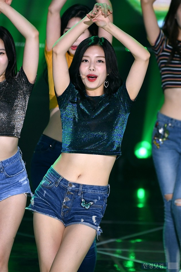 [포토] 베리굿 고운, 군살 없는 늘씬한 몸매 과시~