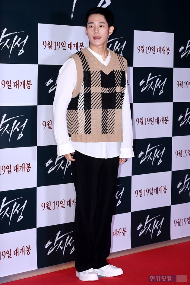 [포토] 정해인, 가을 패션은 이렇게~