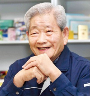 김충웅 한성실업 대표 의약품 포장 외길…제약사와 46년 동반 성장
