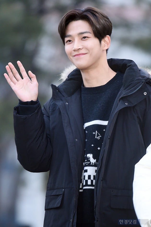 [포토] SF9 로운, 미소가 멋진 남자