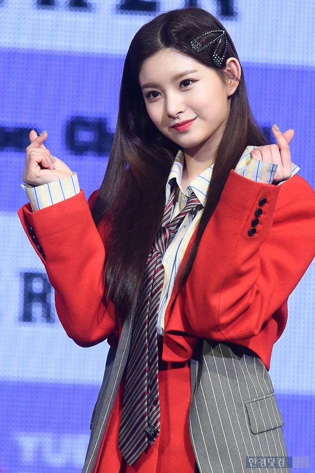 [PHOTOPIC] 에버글로우 이런, 누구도 인정할 수밖에 없는 미모 센터