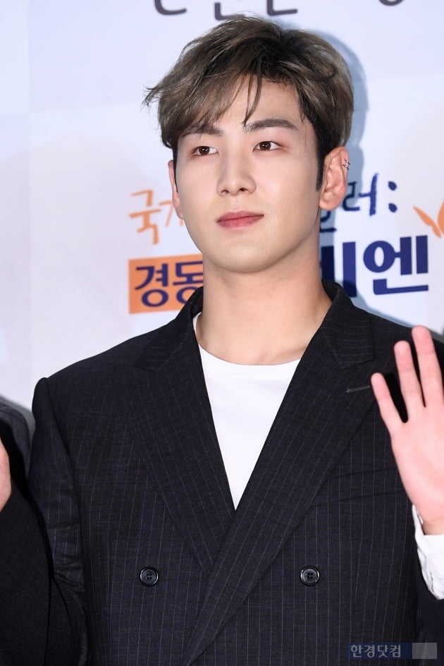 [포토] 뉴이스트 백호, 상남자의 멋진 미소