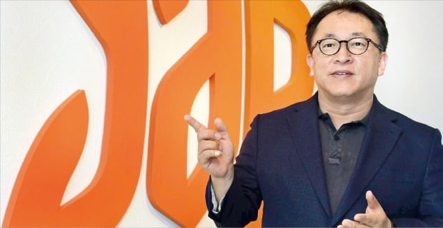 얍컴퍼니 매장 들어서면 음료 제조…스마트 오더 더 똑똑해져