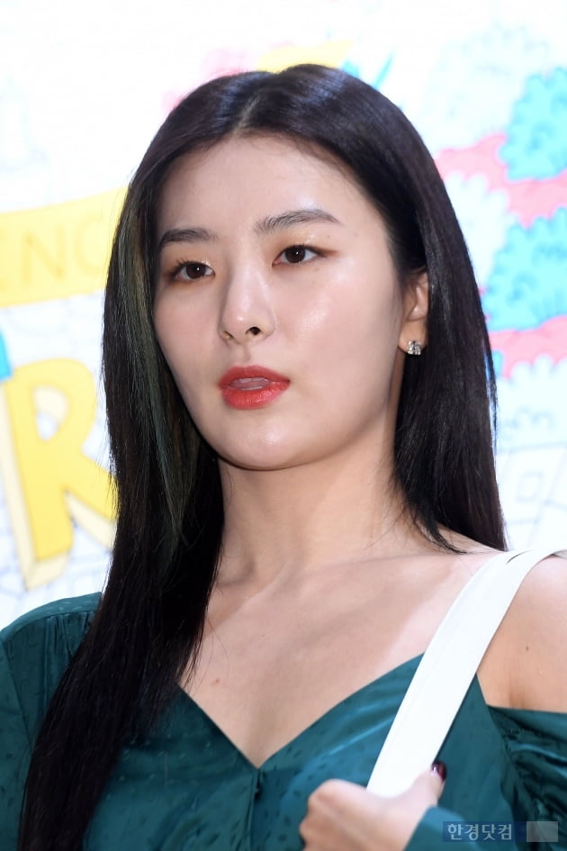[포토] 슬기, 찰떡 레드립