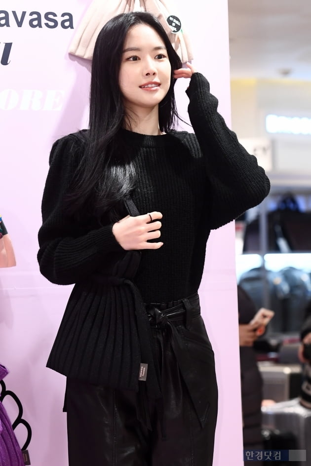 [포토] 손나은, 아름다운 미모에 눈길~