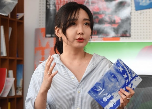 봉테일 못지않은 세심함에 역점…기생충 정체성 살려내고 싶었죠