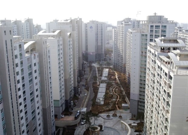 [얼마집] 대치동 학군 아파트, 너 마저…도곡렉슬, 석달 새 3억원 빠져