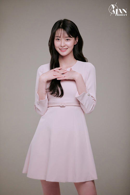 배우 권나라, ‘화사함+건강함’ 넘치는 광고 현장 공개