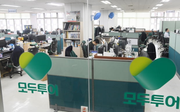 코로나 직격탄…여행사 약 1천곳 문 닫았다