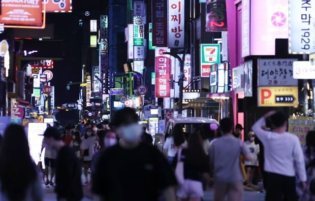 인천 노래클럽서 베트남 여성 2명 추락…단속 피하려다 중상