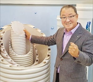 상하수도관 개발 선두주자…2025년 매출 1000억