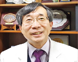 서홍관 국립암센터 신임 원장 담배처럼 소주병도 경고그림 넣어야죠