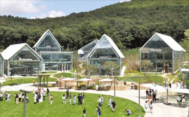 예술·문화…롯데쇼핑, 체험형 콘텐츠 키운다