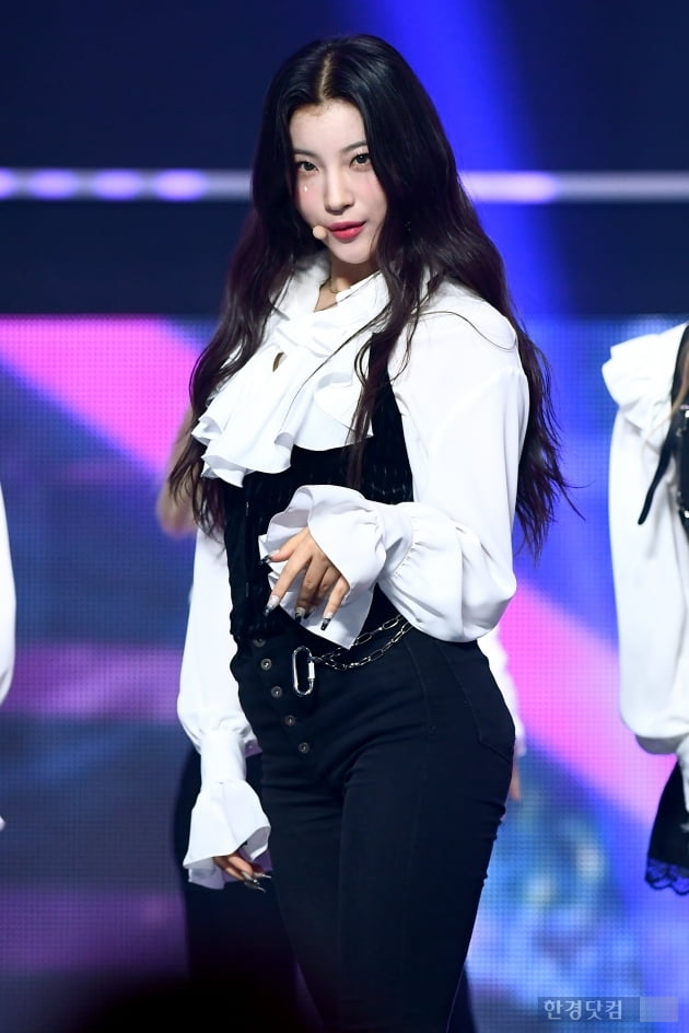 [포토] 아이칠린 예주, 매혹적인 눈빛
