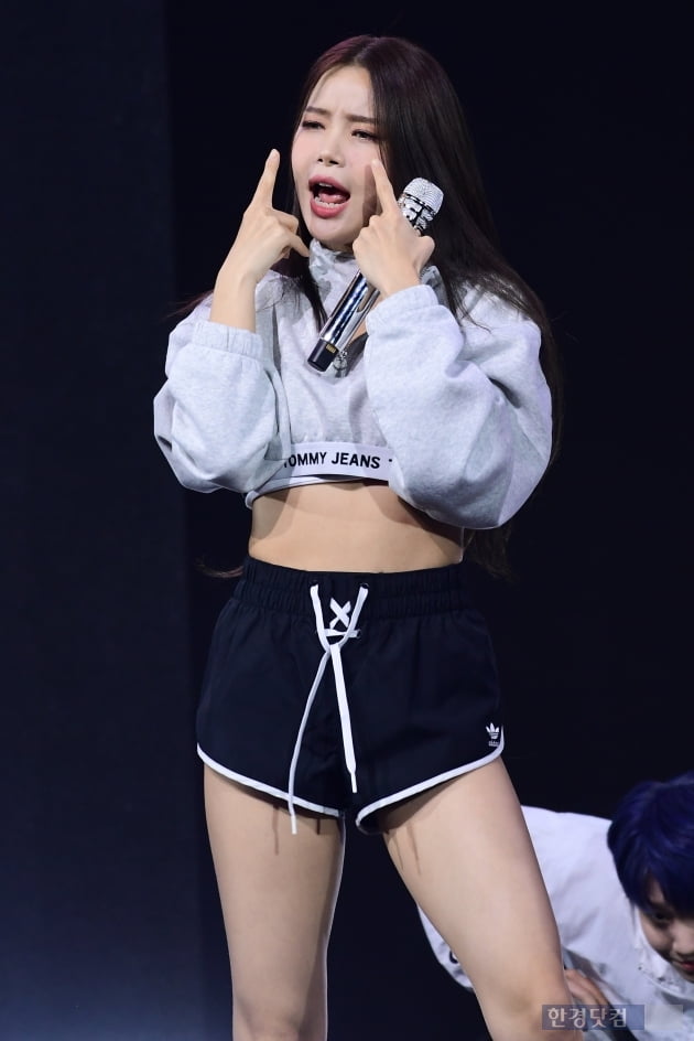 [포토] 마마무 솔라, 멋진 퍼포먼스