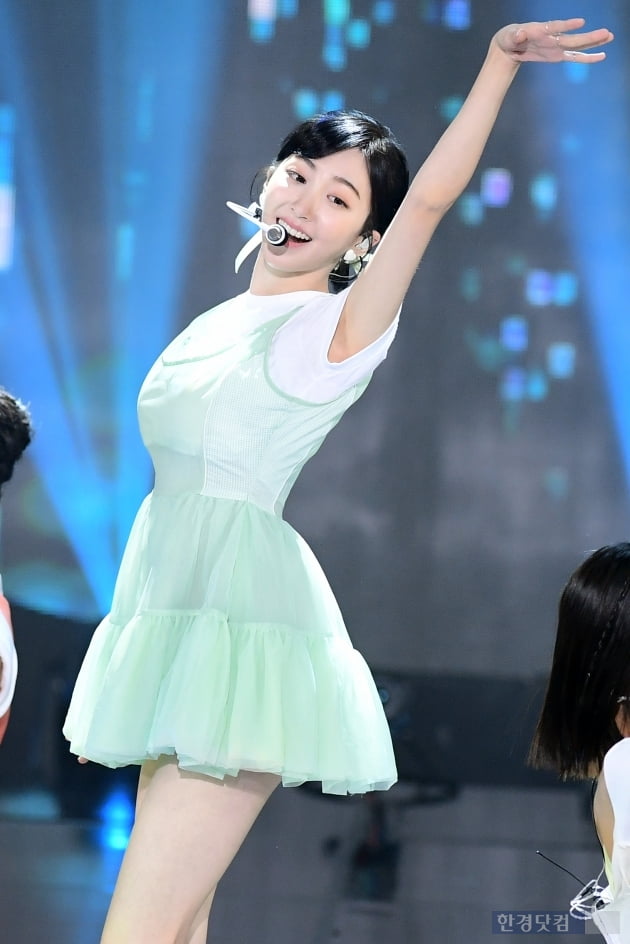 [포토] 앨리스 유경, 우아한 손짓