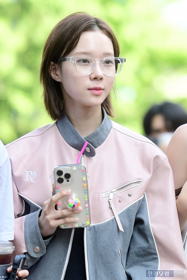 [포토] 에스파 윈터, 투명한 아기피부 뽐내며