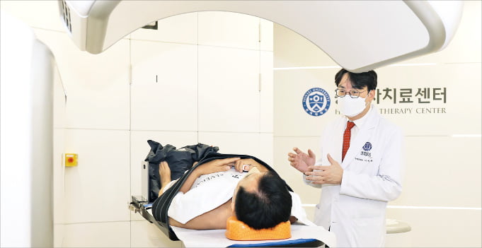 연세암병원 중입자 치료 환자, 한달 만에 癌 사라져