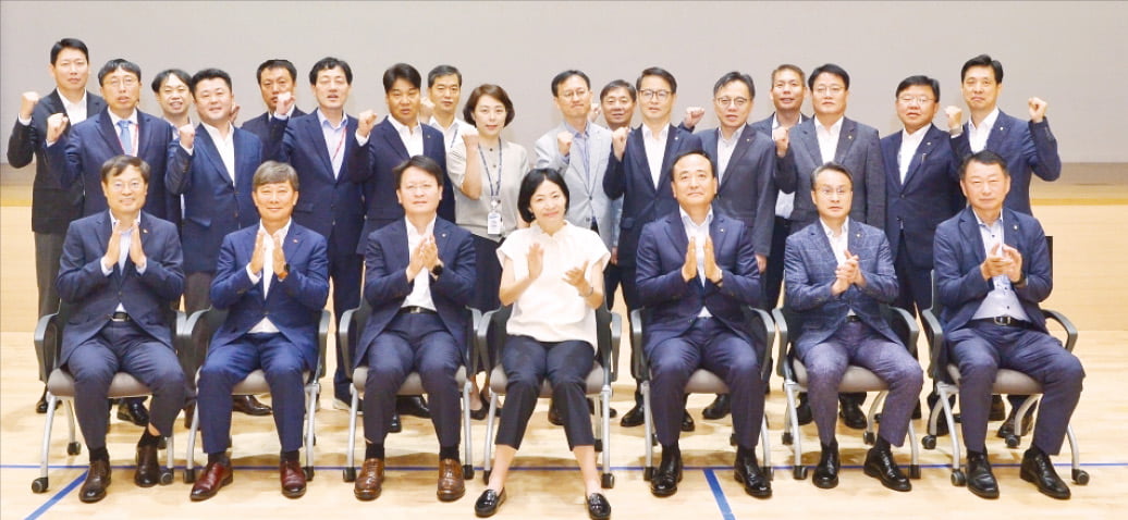 농협은행, 올원뱅크…종합금융서비스 가능한 슈퍼앱으로 육성