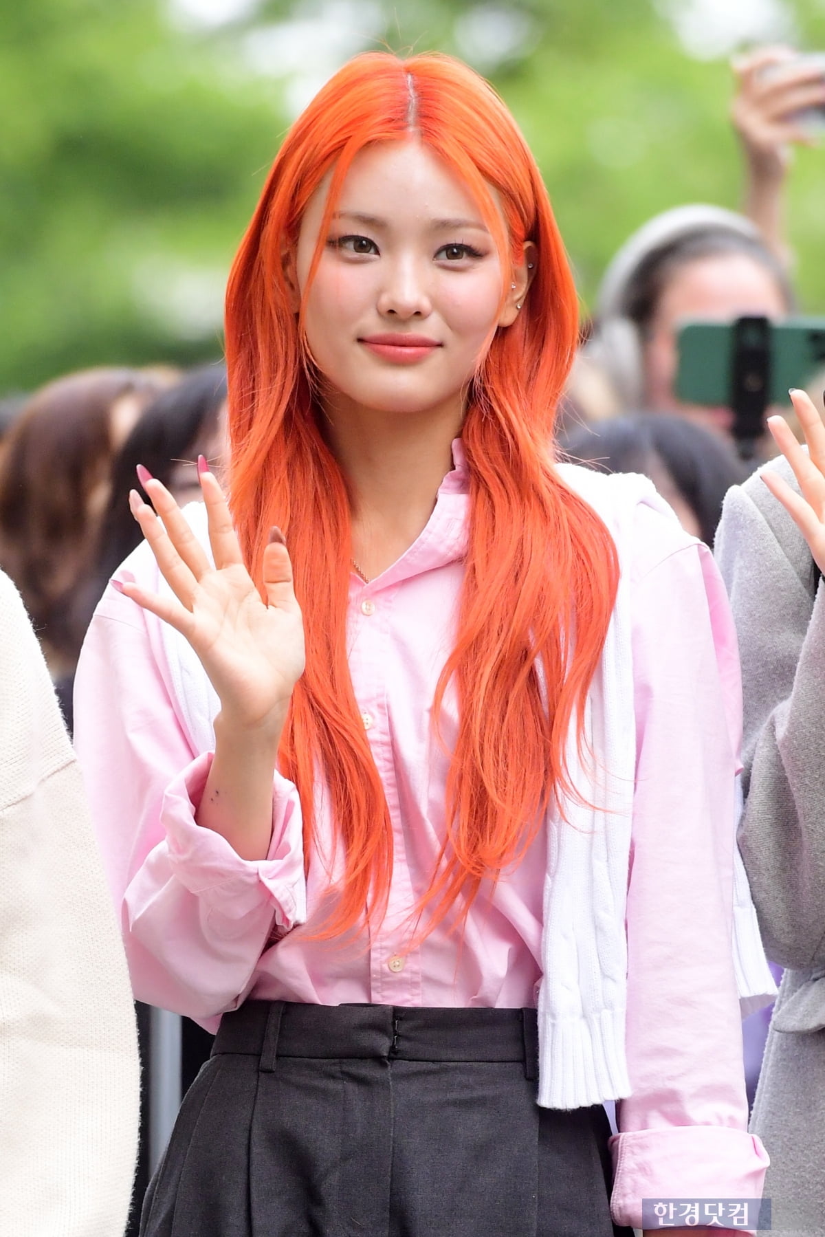 [포토] 라잇썸 상아, 화려한 헤어 컬러도 완벽 소화