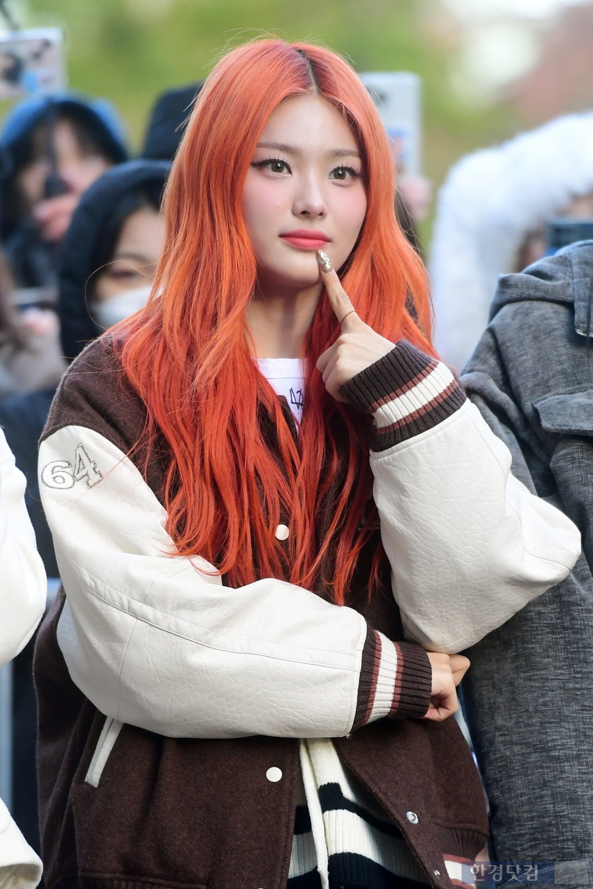 [포토] 라잇썸 상아, 오렌지 컬러 헤어도 완벽 소화