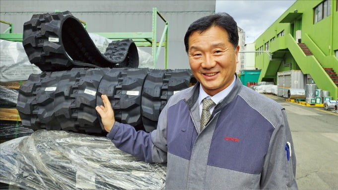 동일고무벨트 러버트랙 글로벌 1위 될 것
