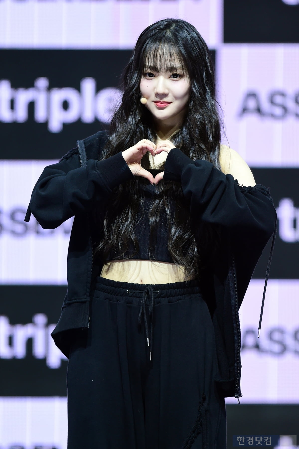 [포토] 트리플에스 윤서연, 예쁨 뽐내며 하트~