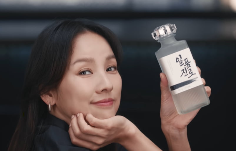 광고퀸 이효리, 이번엔 소주…소문난 애주가 효과 톡톡