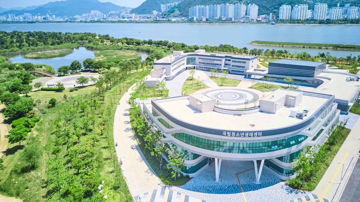 철새도 잠시 쉬어가는 섬, 부산 을숙도